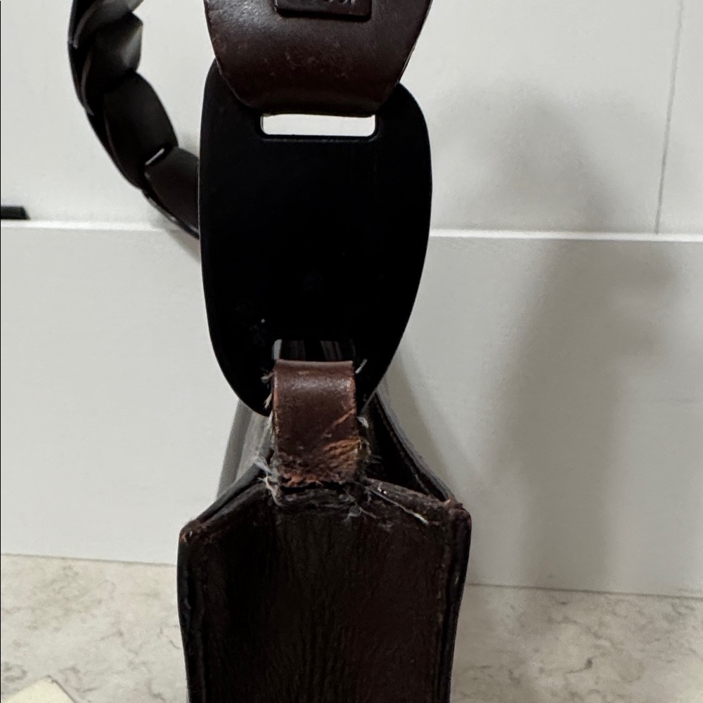 Rare GUCCI. Leather shoulder bag with card - Picture 4 of 15